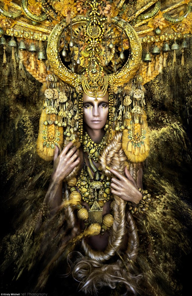 Kirsty_Mitchell-Wonderland_Gaia_BeautifulBizarre