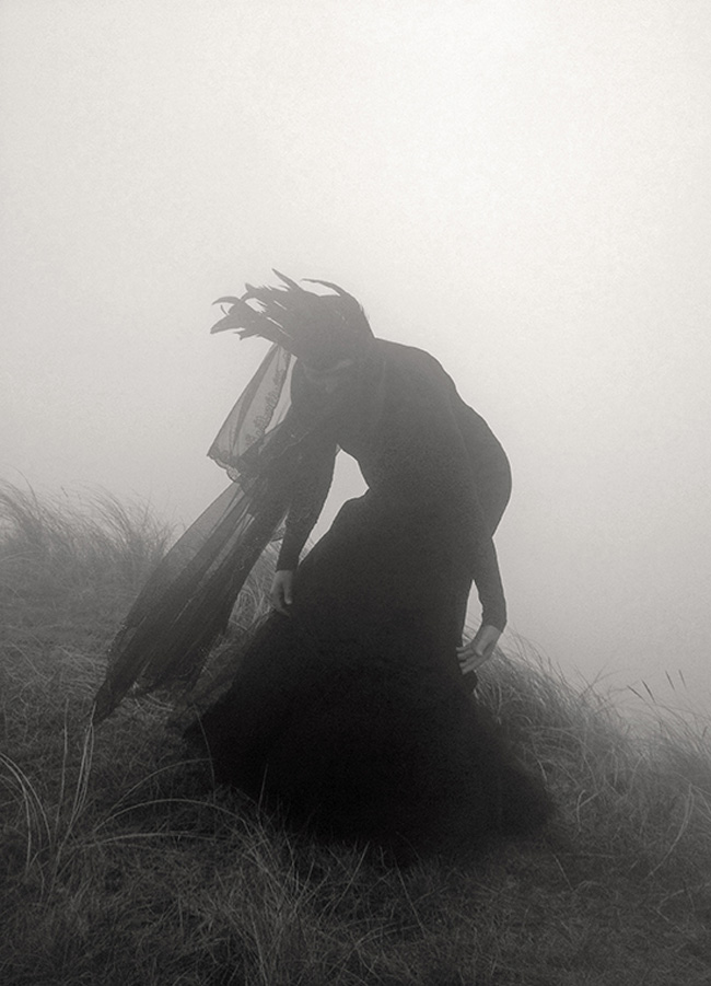 Haunting stories with an occult twist by Nona Limmen
