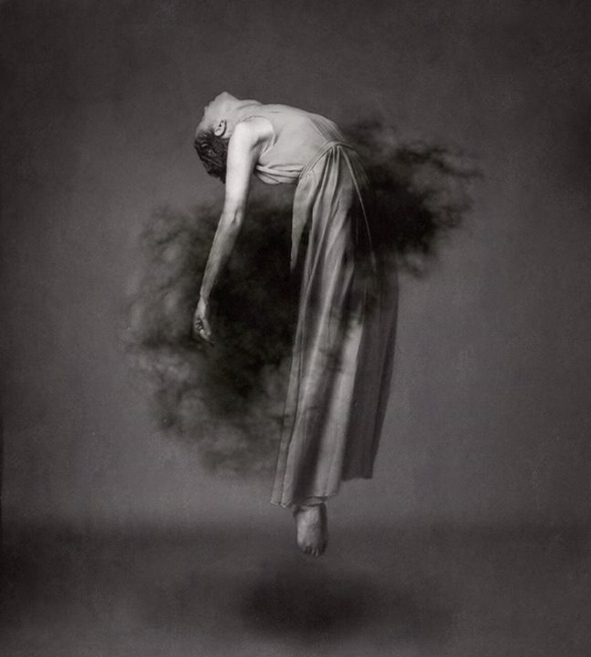 Josephine Cardin - levitation photography