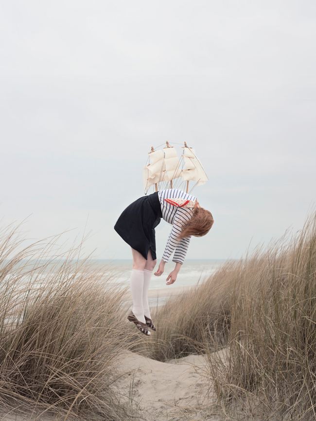 Maia Flore - levitation photography
