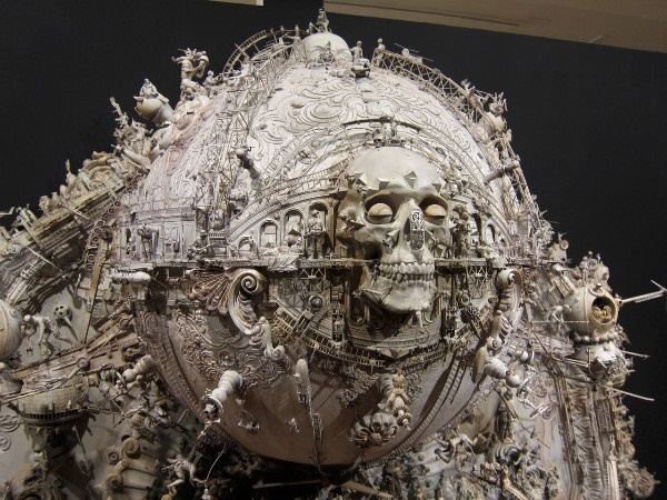 Kris kuksi sculpture