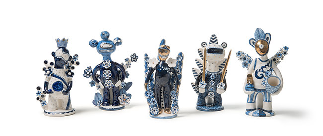 The Dreamlike Figurines of Vipoo Srivilasa