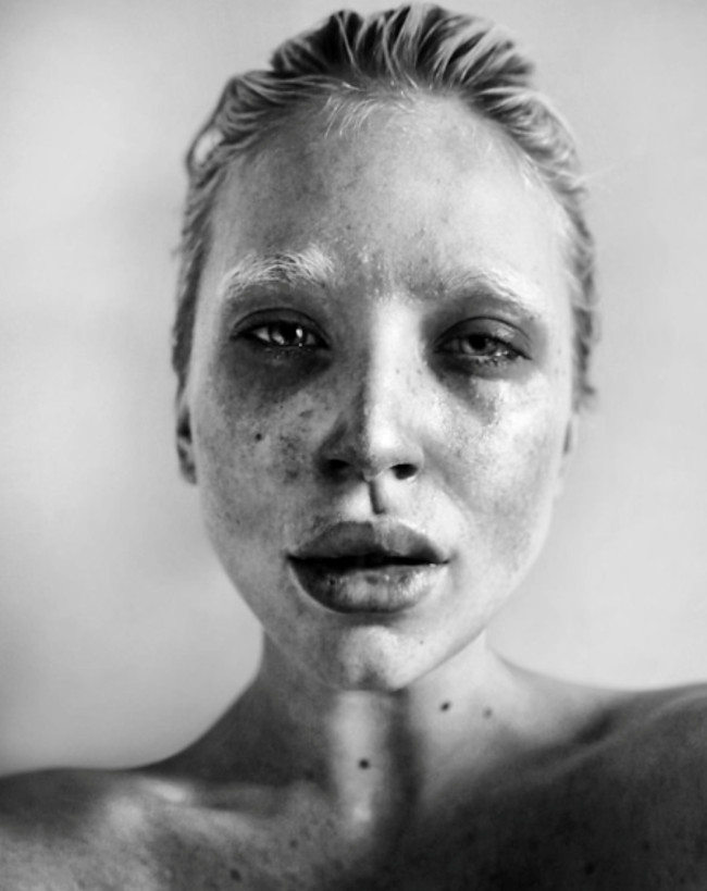 Gina Harrison - self-portrait photography 