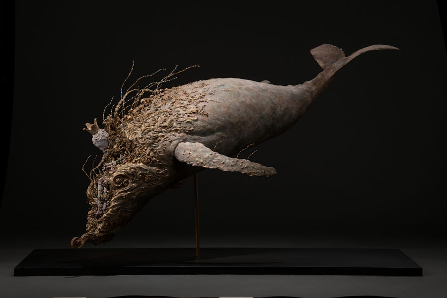 Akishi Ueda  surreal creature sculptures 