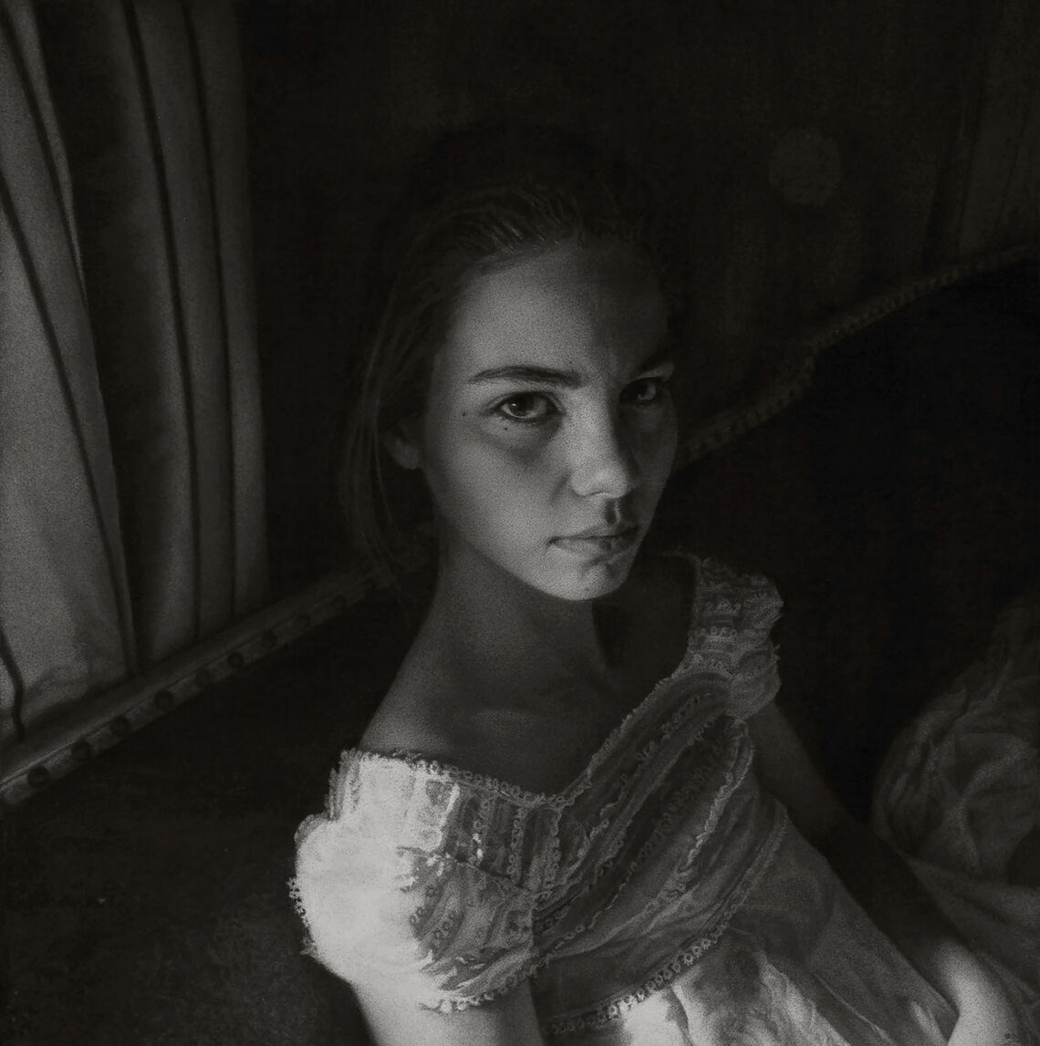 charcoal drawing by annie murphy-robinson - 2019 beautiful bizarre art prize winner - exhibition