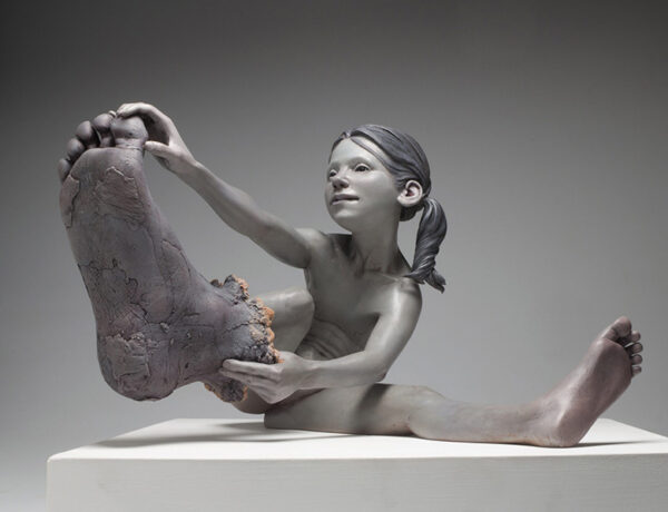 Jesse-Thompson-large-foot-sculpture-art-prize-2020