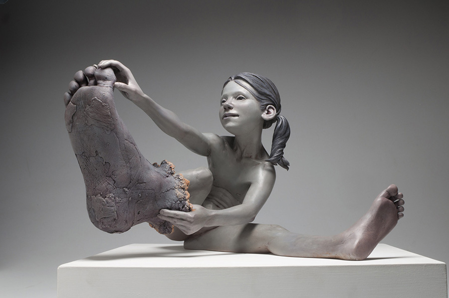 Jesse-Thompson-large-foot-sculpture-art-prize-2020