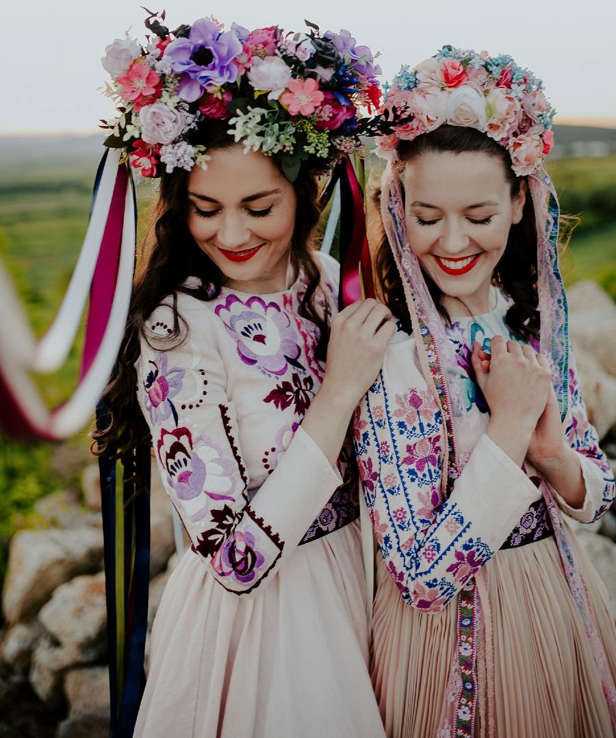 Jaroslava-Wurll-Kocanova-Long-Sleeve-Dresses