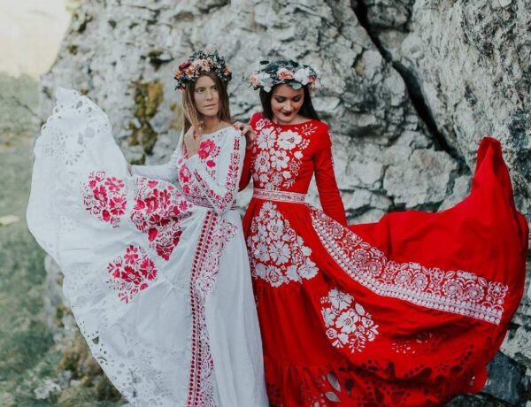 Jaroslava-Wurll-Kocanova-Red-White-Flowered-Dresses
