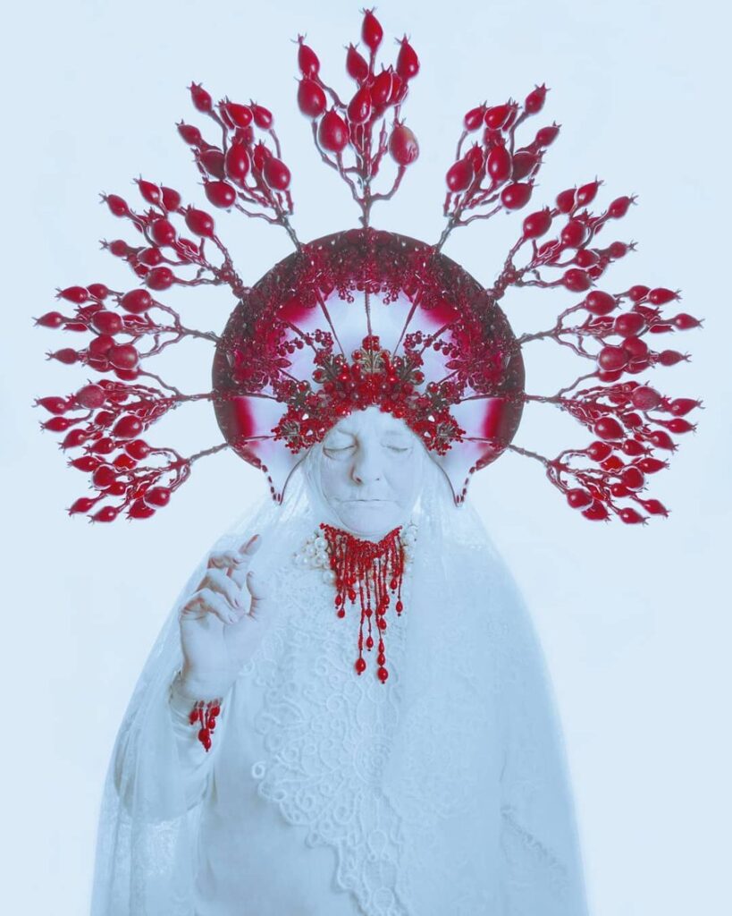 Agnieszka-Osipa-Costumes-Red-Beaded-Headdress