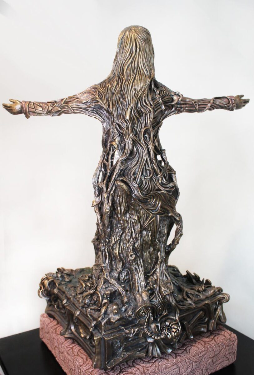 Mark-Walker-Andrew-Wood-Sculpture-Rear