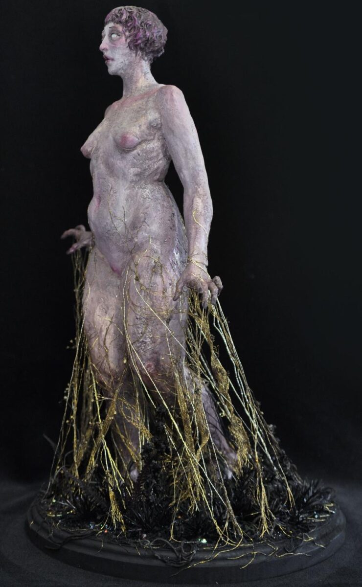 Jessica-Dalva-Threads-Gold-Figurative-Female-Sculpture