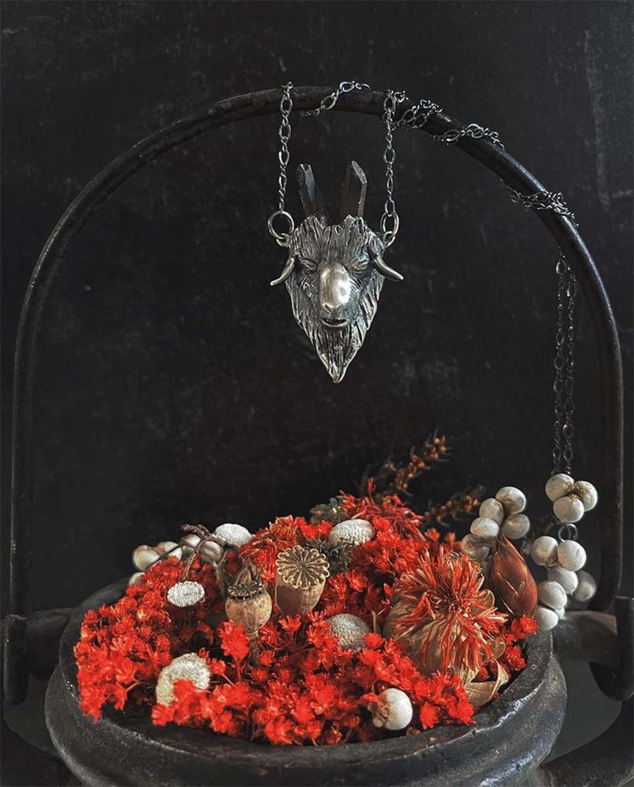 burial-ground-florals-pendant