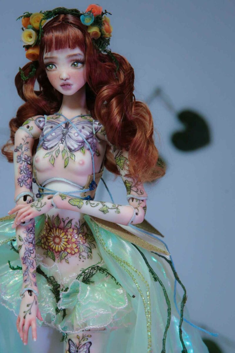 Aidamaris-Roman-artdoll