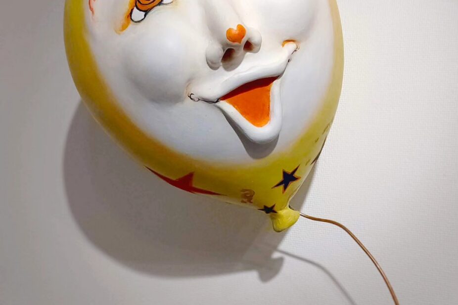Maya-Mekira-Emotiona-balloon