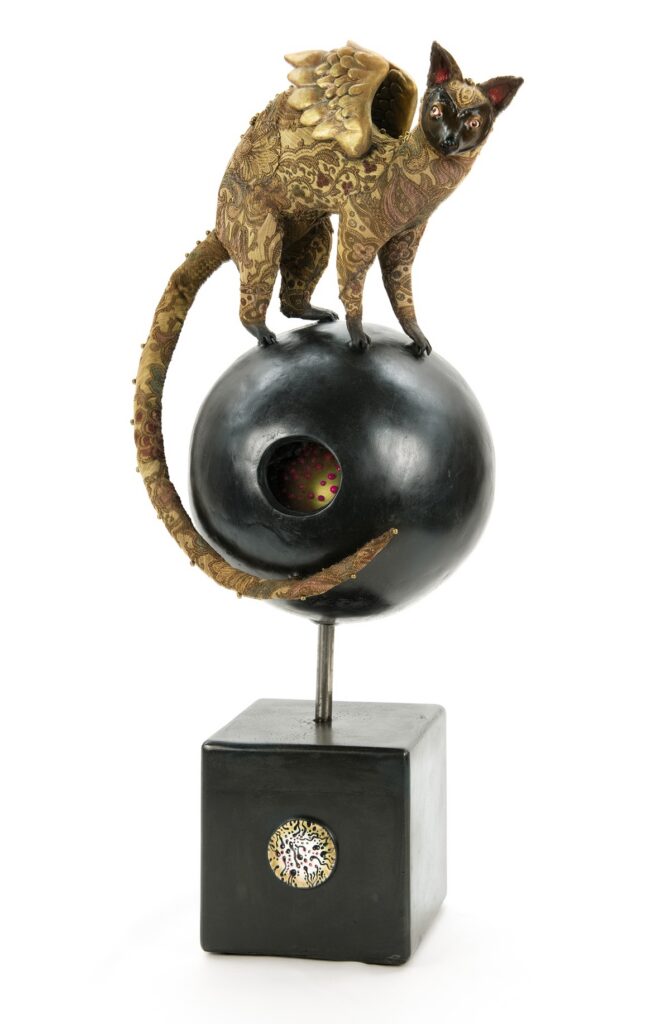 Angelique-Benicio-surreal-sculpture